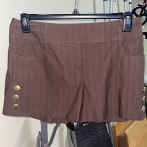NWT Bisou Bisou brown shorts with gold button detailing short shorts
